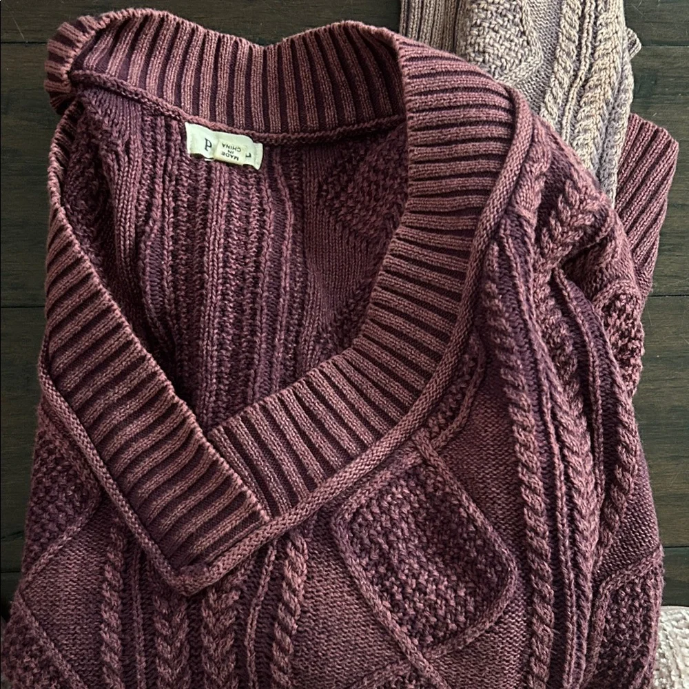POL V-Neck Sweater - Burgundy and Taupe - Picture 2 of 2